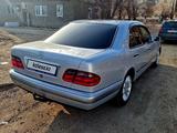 Mercedes-Benz E 230 1996 годаүшін4 200 000 тг. в Жезказган – фото 4