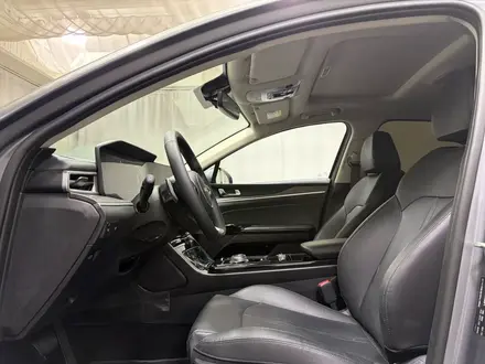 Kia K5 Prestige 2025 года за 13 800 000 тг. в Алматы – фото 12