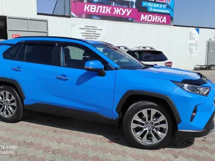 Toyota RAV4 2020 года за 16 999 990 тг. в Актау – фото 8