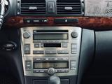 Toyota Avensis 2006 годаүшін4 600 000 тг. в Актобе – фото 4