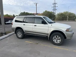 Mitsubishi Montero Sport, 2002