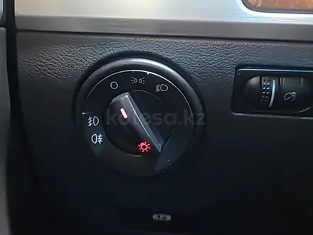 Volkswagen Touareg 2008 года за 4 990 000 тг. в Алматы – фото 28