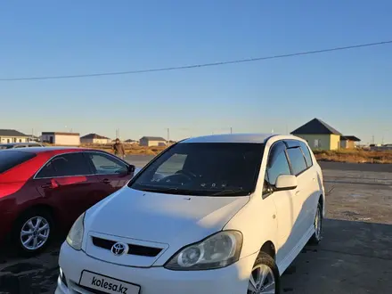 Toyota Ipsum 2004 года за 5 000 000 тг. в Атырау – фото 2