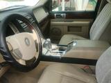 Lincoln Navigator 2005 годаүшін7 000 000 тг. в Талдыкорган – фото 4