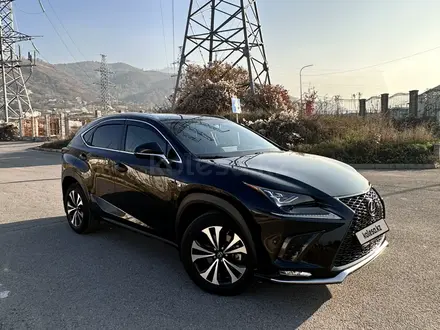 Lexus NX 200 2018 года за 19 500 000 тг. в Алматы – фото 2