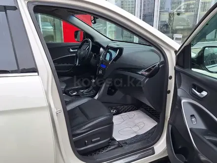 Hyundai Santa Fe 2013 года за 9 100 000 тг. в Астана – фото 6