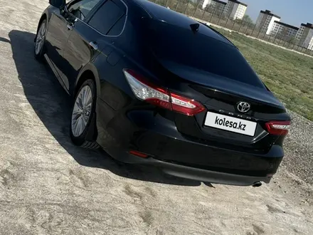 Toyota Camry 2019 года за 14 500 000 тг. в Алматы – фото 8