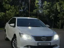 Toyota Camry, 2014