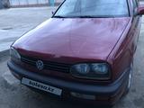 Volkswagen Golf 1996 годаүшін2 100 000 тг. в Семей