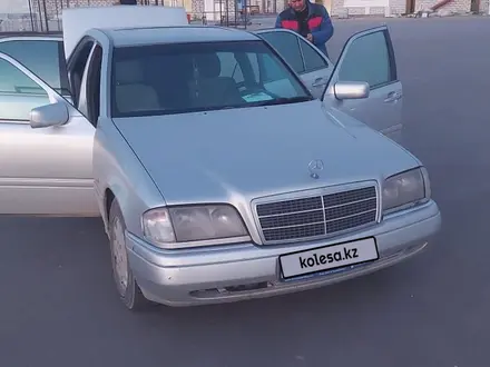 Mercedes-Benz S 220 1995 года за 2 500 000 тг. в Алматы