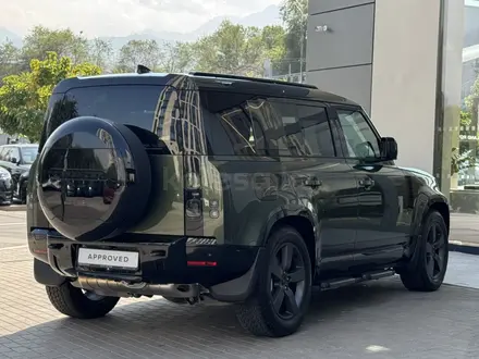 Land Rover Defender 2026 года за 66 900 000 тг. в Алматы – фото 6