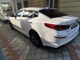 Kia K5 2019 года за 8 450 000 тг. в Мерке – фото 2