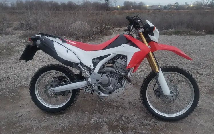 Honda  CRF 250L 2015 годаүшін2 700 000 тг. в Актобе