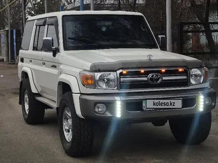 Toyota Land Cruiser 2019 года за 30 000 000 тг. в Алматы – фото 2