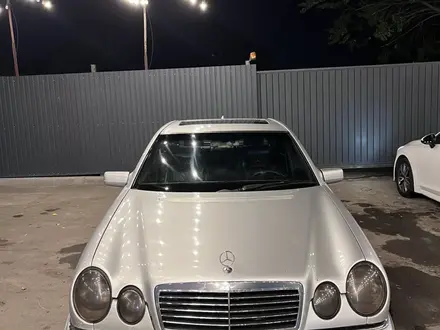 Mercedes-Benz E 320 1997 года за 3 500 000 тг. в Алматы – фото 10