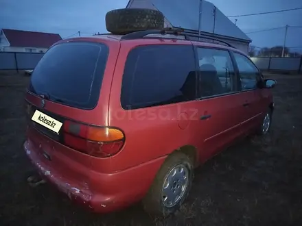 Volkswagen Sharan 1996 года за 1 200 000 тг. в Уральск – фото 2