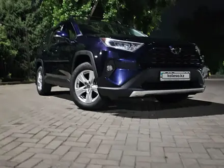 Toyota RAV4 2021 года за 14 500 000 тг. в Алматы – фото 17