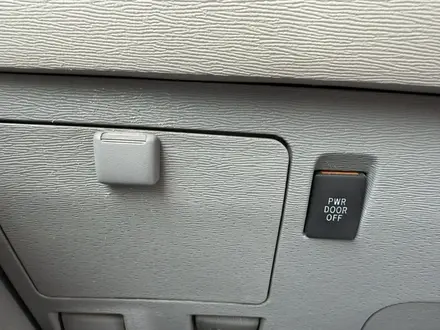 Toyota Sienna 2013 года за 11 100 000 тг. в Алматы – фото 17