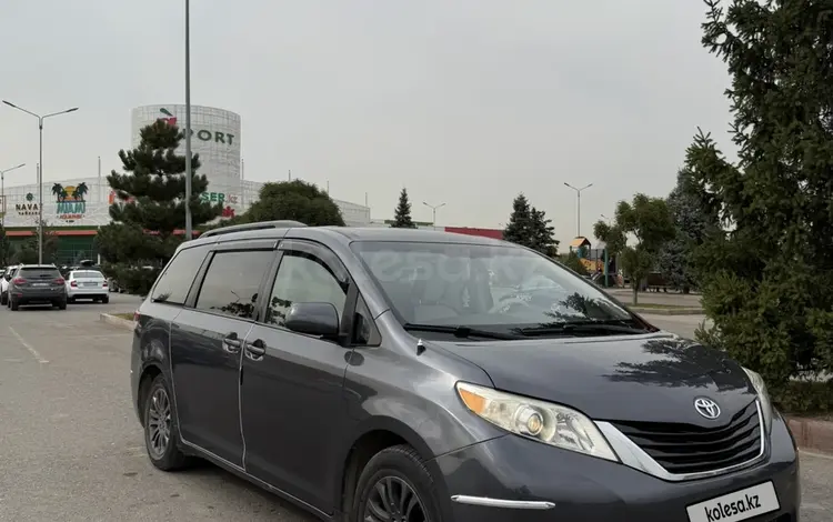 Toyota Sienna 2013 годаүшін11 100 000 тг. в Алматы