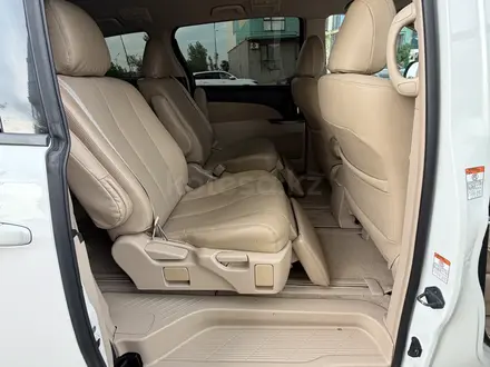 Toyota Previa 2018 года за 13 000 000 тг. в Алматы – фото 13