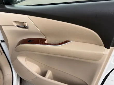 Toyota Previa 2018 года за 13 000 000 тг. в Алматы – фото 14