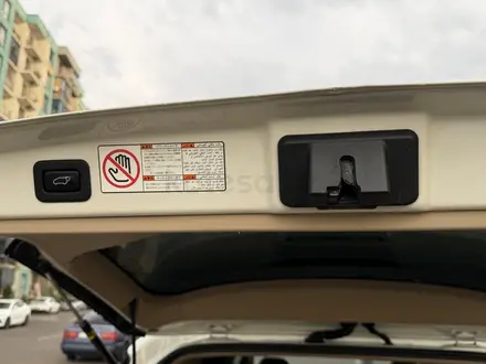 Toyota Previa 2018 года за 13 000 000 тг. в Алматы – фото 22