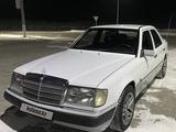 Mercedes-Benz E 220 1993 годаүшін2 400 000 тг. в Талдыкорган – фото 2