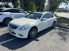 Infiniti g25, 2010