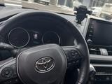 Toyota RAV4 2019 года за 15 200 000 тг. в Алматы – фото 4