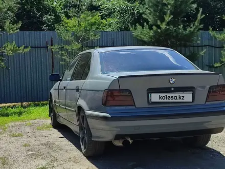 BMW 320 1995 года за 1 000 000 тг. в Алматы – фото 7