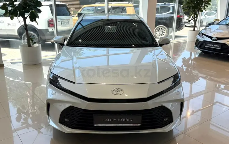 Toyota Camry Elegance eCVT 2026 года за 18 790 000 тг. в Алматы