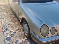 Mercedes-Benz E 200 1997 года за 2 500 000 тг. в Астана