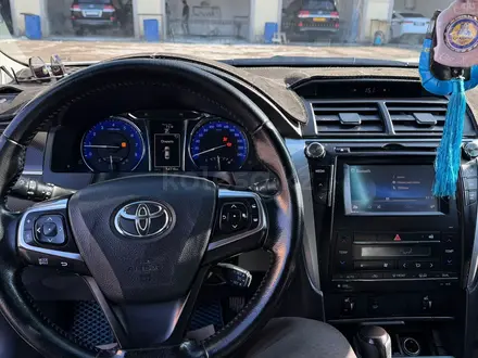 Toyota Camry 2017 года за 8 000 000 тг. в Актау – фото 5
