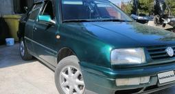 Volkswagen Vento 1998 года за 2 400 000 тг. в Шымкент