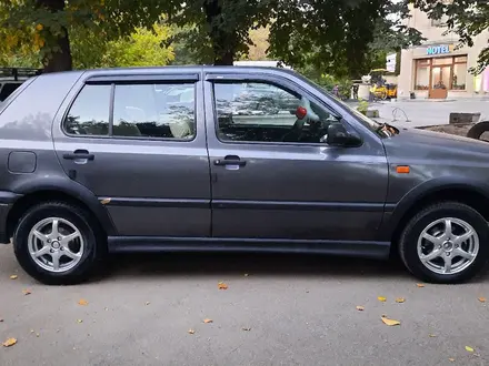 Volkswagen Golf 1993 года за 1 050 000 тг. в Алматы – фото 6