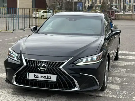 Lexus ES 350 2021 года за 26 000 000 тг. в Алматы – фото 2