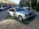 Mercedes-Benz E 320 2001 года за 3 500 000 тг. в Алматы