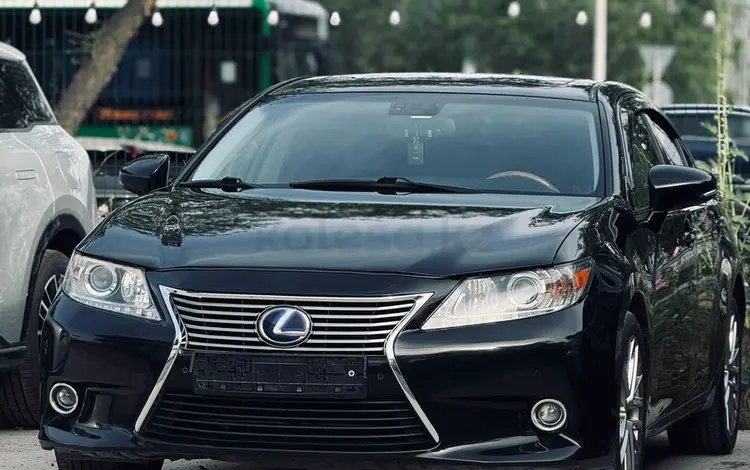 Lexus ES 300h 2014 годаүшін11 500 000 тг. в Алматы