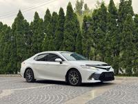 Toyota Camry 2021 года за 14 500 000 тг. в Алматы