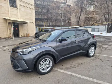 Toyota C-HR 2023 года за 15 500 000 тг. в Алматы – фото 2