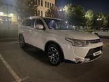 Mitsubishi Outlander 2014 года за 7 500 000 тг. в Тараз