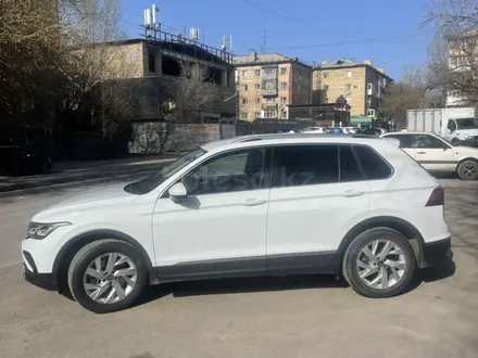 Volkswagen Tiguan 2021 года за 14 400 000 тг. в Караганда – фото 3