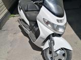 Suzuki  Burgman (SkyWave) 400 2001 годаүшін1 100 000 тг. в Алматы – фото 5