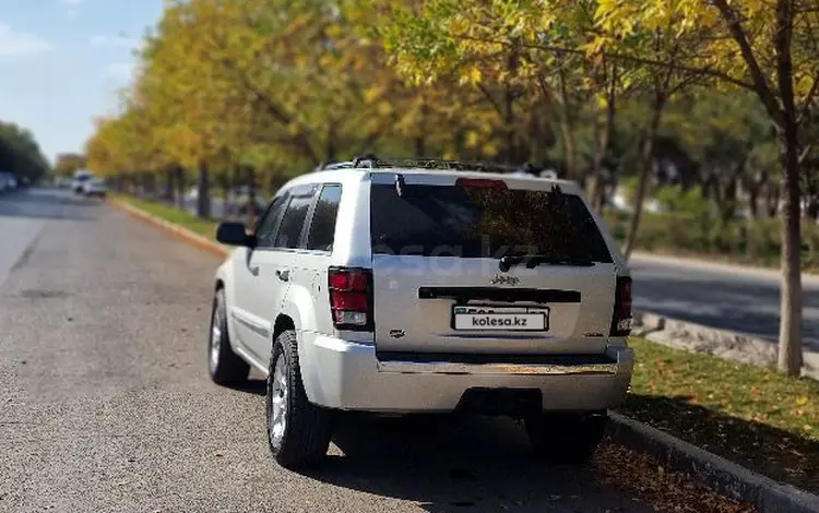 Jeep Grand Cherokee 2008 года за 12 500 000 тг. в Атырау