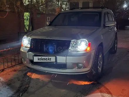 Jeep Grand Cherokee 2008 года за 8 500 000 тг. в Атырау