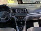 Hyundai Elantra 2017 года за 7 500 000 тг. в Тараз – фото 4