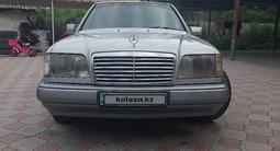 Mercedes-Benz E 220 1995 года за 2 000 000 тг. в Алматы – фото 2