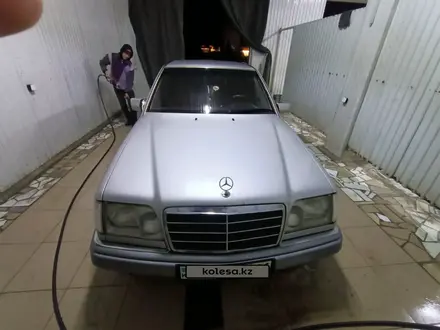 Mercedes-Benz E 200 1994 года за 2 300 000 тг. в Кызылорда – фото 3