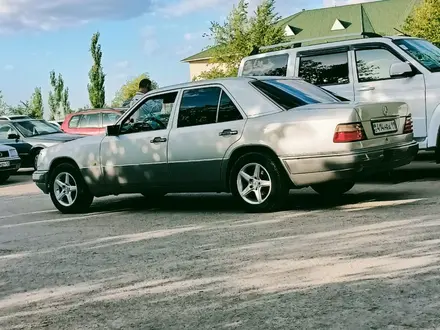 Mercedes-Benz E 200 1994 года за 2 300 000 тг. в Кызылорда – фото 10