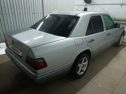Mercedes-Benz E 200 1994 года за 2 300 000 тг. в Кызылорда – фото 6